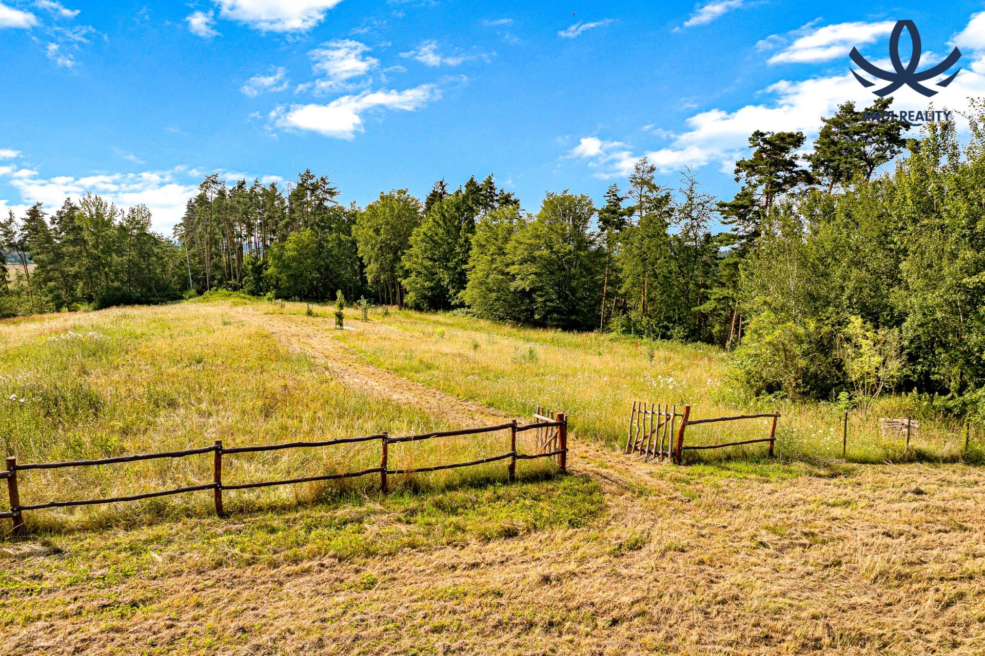 REZERVACE Výjimečný pozemek 20 932 m2, Bělá pod Bezdězem - Bezdědice, okres Mladá Boleslav