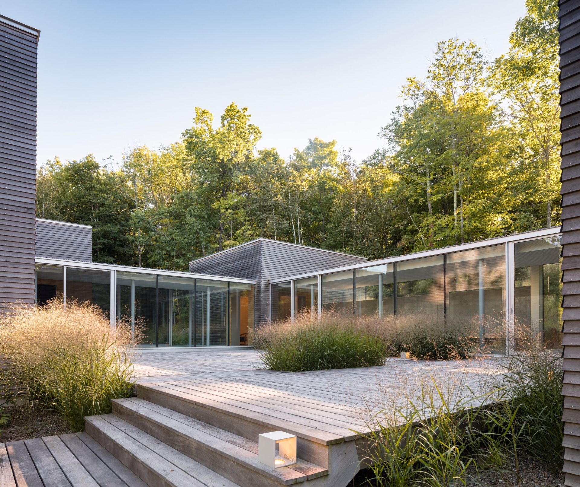 artist-retreat-gluck-upstate-new-york-hemlock-usa-architecture-american-houses_dezeen_8