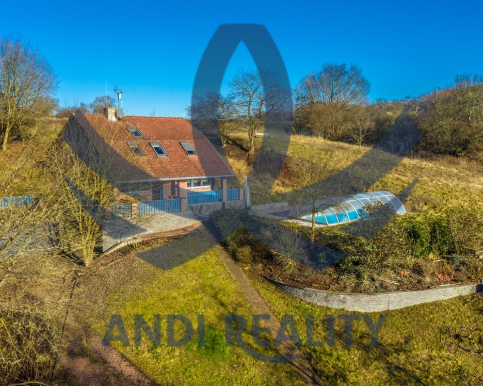 PRODÁNO Rodinný dům 7+1 s pozemkem 7 962 m², Žerčice